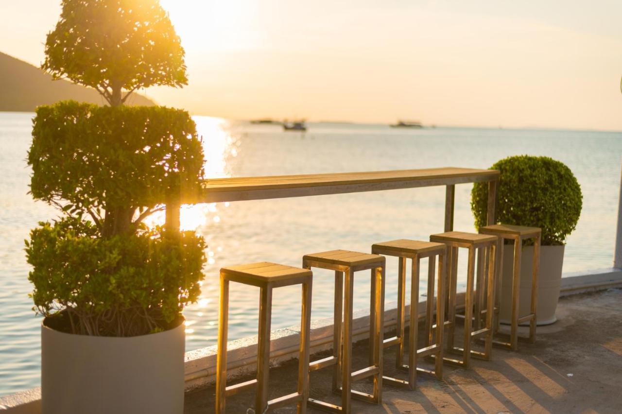Baan Tah On The Sea Hotel Bang Sare Buitenkant foto