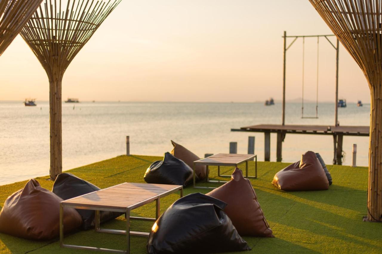Baan Tah On The Sea Hotel Bang Sare Buitenkant foto