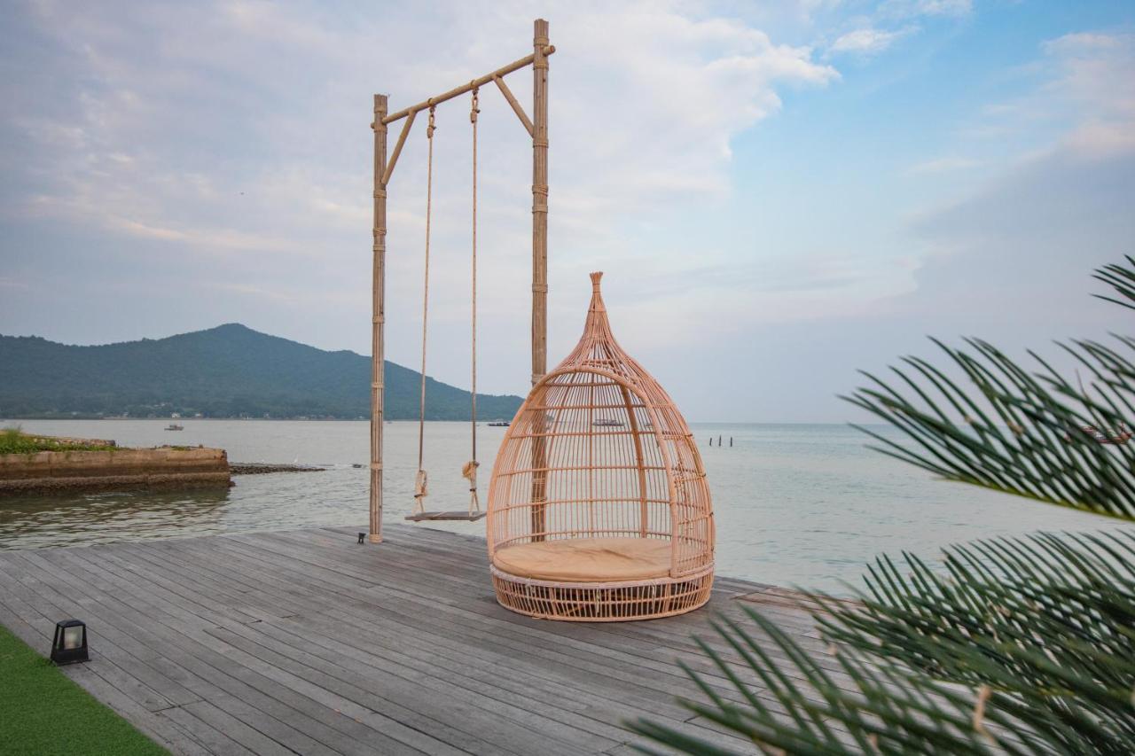 Baan Tah On The Sea Hotel Bang Sare Buitenkant foto